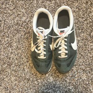 Nike Forest Green and White Athletic Shoes